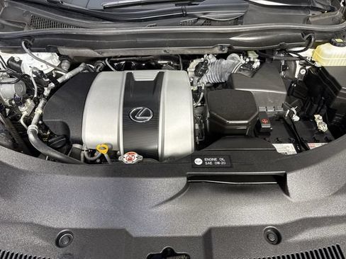 Certified 2022 Lexus RX 350L Premium w/ Premium Package AWD/4WD image 32