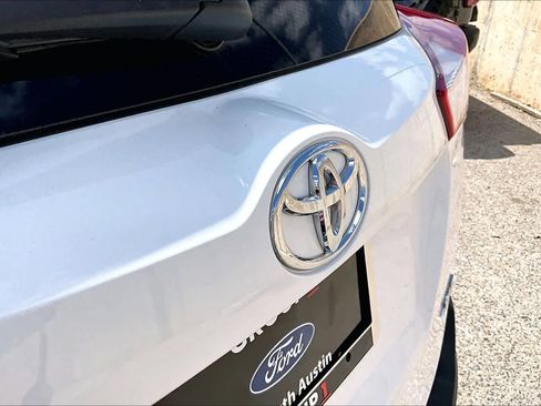 Used 2013 Toyota RAV4 XLE image 34