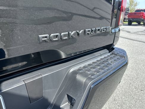New 2026 Chevrolet Colorado Trail Boss AWD/4WD image 11
