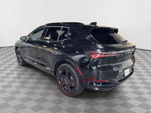 Used 2025 Chevrolet Equinox EV RS FWD image 10