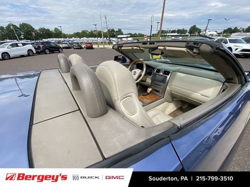 Used 2005 Cadillac XLR RWD image 24