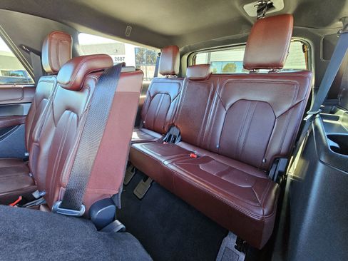 Used 2024 Ford Expedition Max Limited image 21
