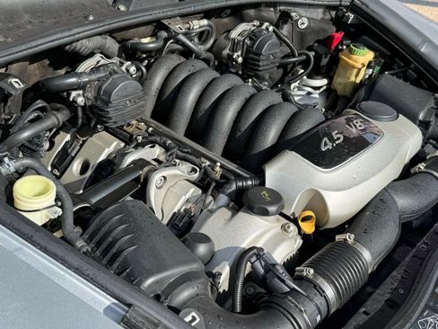 Used 2003 Porsche Cayenne S image 23