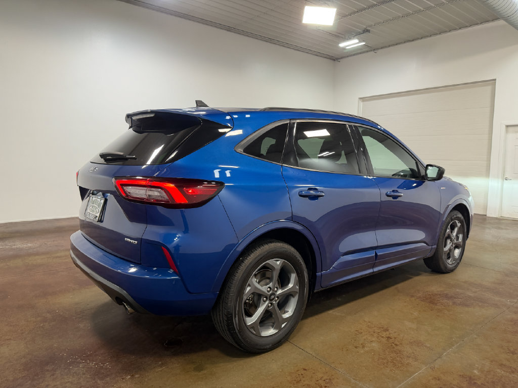 Used 2023 Ford Escape ST-Line AWD/4WD image 34