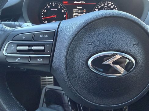 Used 2019 Kia Stinger GT2 image 18