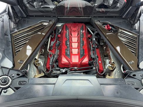 Used 2021 Chevrolet Corvette Stingray Preferred Cpe w/ Z51 Performance Package image 16