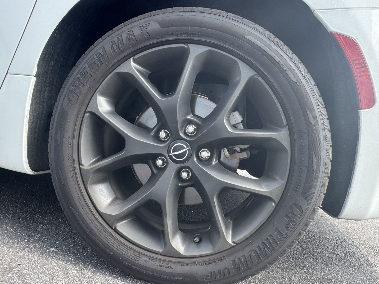 Used 2025 Chrysler Pacifica Limited FWD image 23