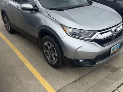 Used 2017 Honda CR-V EX image 2