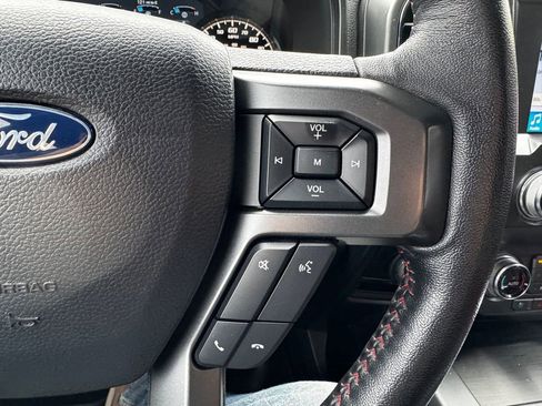 Used 2019 Ford F150 Lariat w/ Equipment Group 502A Luxury AWD/4WD image 15