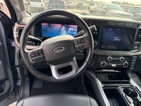 Used 2024 Ford F250 Lariat w/ Lariat Ultimate Package AWD/4WD image 18