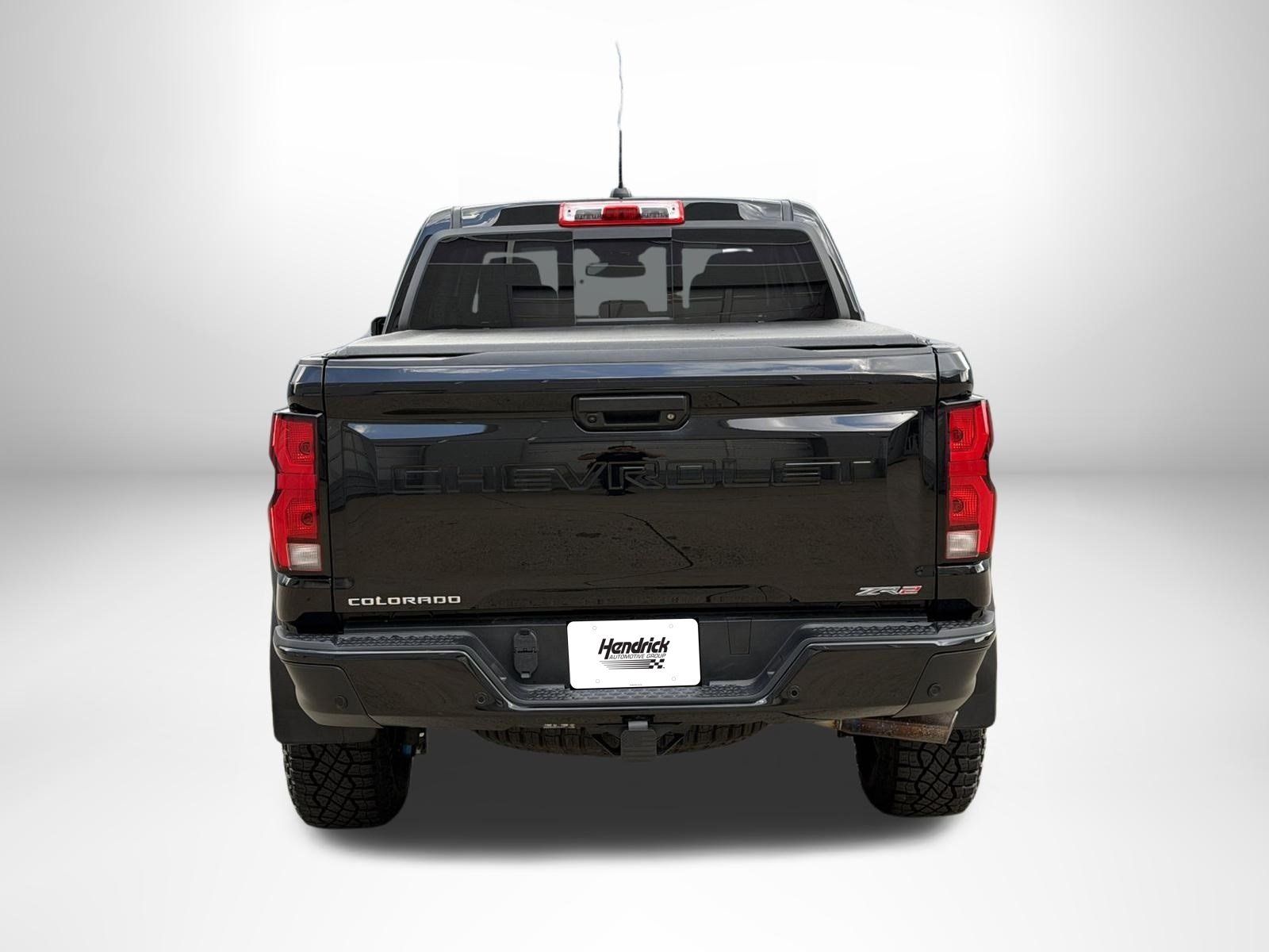 Used 2026 Chevrolet Colorado ZR2 w/ Technology Package AWD/4WD image 4