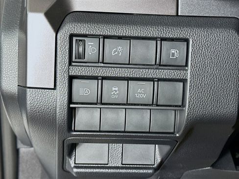 Used 2025 Toyota 4Runner TRD Off-Road image 17