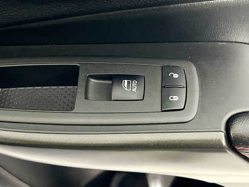 Used 2021 Jeep Cherokee Trailhawk image 31