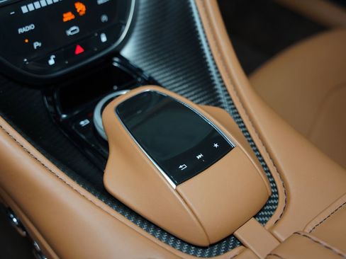 Used 2023 Aston Martin DBS Coupe image 46