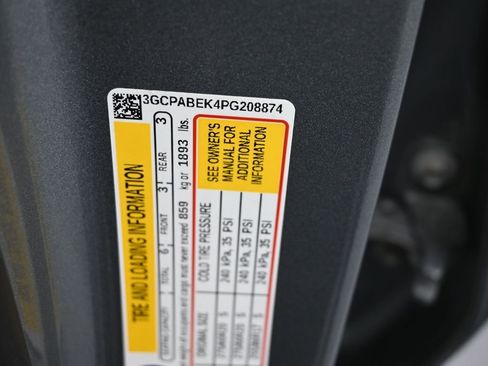 Used 2023 Chevrolet Silverado 1500 Custom image 9