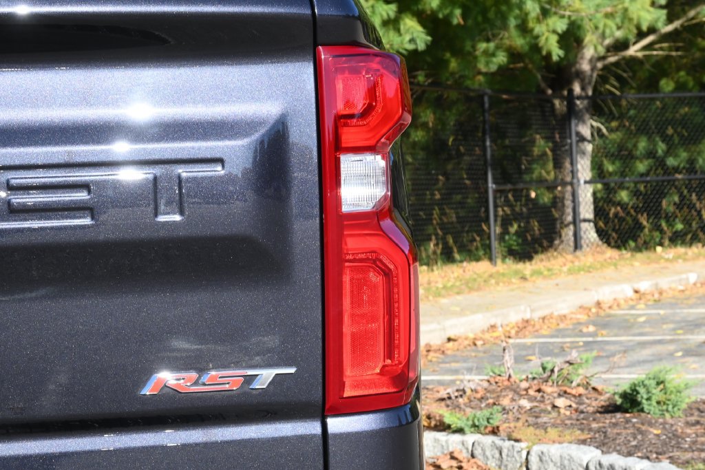 Used 2024 Chevrolet Silverado 1500 RST w/ Z71 Off-Road Package AWD/4WD image 13