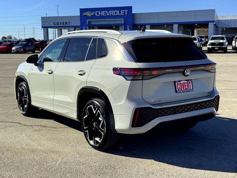 Used 2026 Volkswagen Tiguan SEL R-Line image 10
