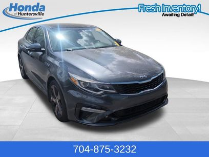 Used 2019 Kia Optima S w/ S Panoramic Sunroof Package