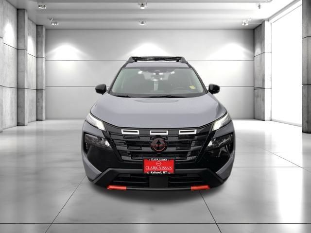 Used 2026 Nissan Rogue SV AWD/4WD image 3