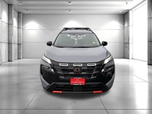 Used 2026 Nissan Rogue SV AWD/4WD image 3