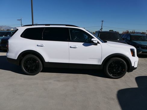 New 2025 Kia Telluride SX Prestige X-Line AWD/4WD image 2