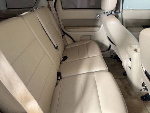 Used 2011 Ford Escape Limited w/ 302A Rapid Spec Order Code image 28