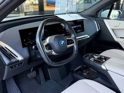 Used 2024 BMW iX xDrive50 AWD/4WD image 20