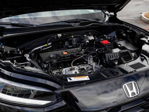 Used 2023 Honda HR-V Sport image 33