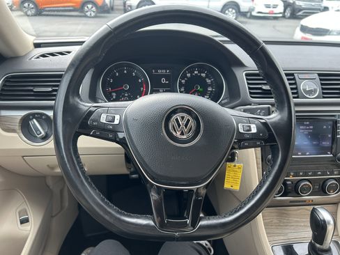 Used 2016 Volkswagen Passat 1.8T SE image 17