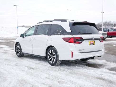 New 2026 Honda Odyssey EX-L image 3