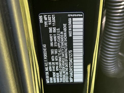 Certified 2026 Porsche Cayenne AWD/4WD image 33