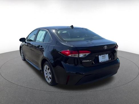 Used 2025 Toyota Corolla LE FWD image 11