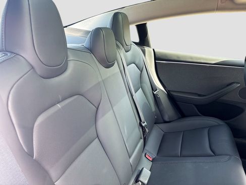 Used 2025 Tesla Model 3 Long Range RWD image 27