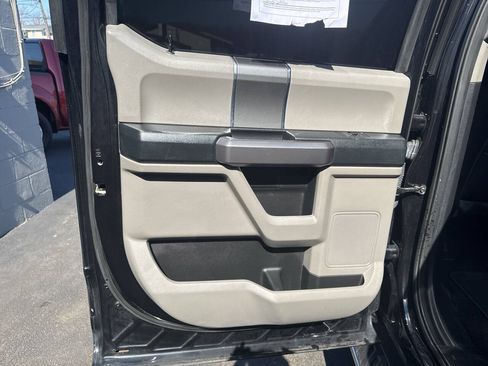 Used 2020 Ford F150 XLT w/ Equipment Group 302A Luxury AWD/4WD image 19