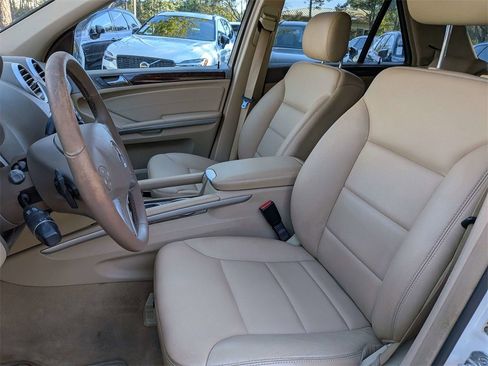 Used 2010 Mercedes-Benz ML 350 4MATIC image 22