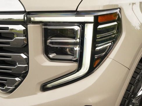 New 2026 GMC Sierra 1500 Denali w/ Denali Reserve Package AWD/4WD image 36