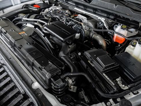 Used 2025 Chevrolet Silverado 2500 LTZ w/ LTZ Premium Package AWD/4WD image 52