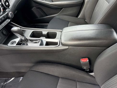 Used 2022 Nissan Sentra SV image 21