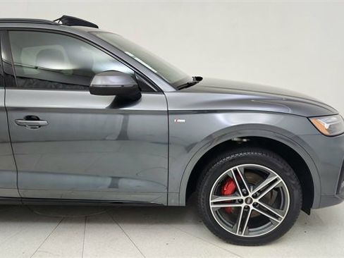 Used 2025 Audi Q5 e Premium Plus w/ Premium Plus Package image 8