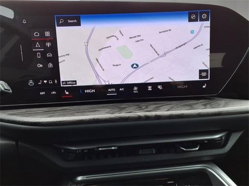 Used 2025 Audi Q5 Premium w/ Convenience Package image 17