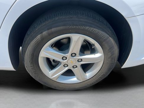Used 2022 Chevrolet Malibu LT FWD image 11
