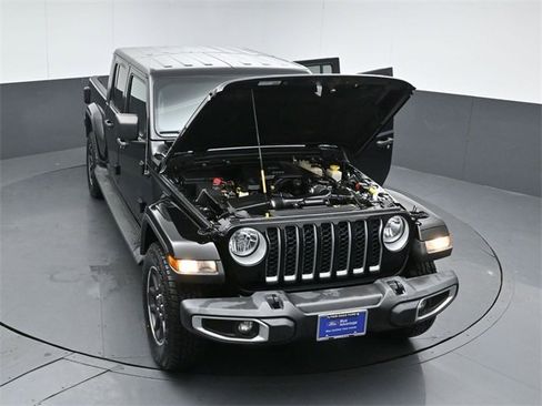 Used 2021 Jeep Gladiator Overland w/ Cold Weather Group image 51