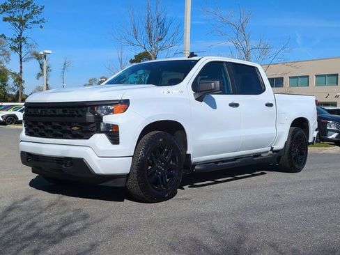 Used 2024 Chevrolet Silverado 1500 Custom w/ Turbomax Blackout Package image 2