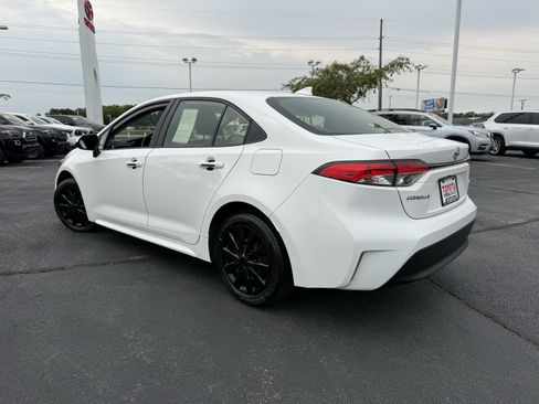 Certified 2026 Toyota Corolla LE FWD image 5