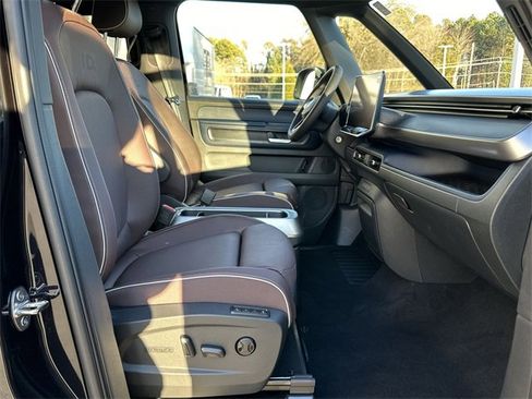 New 2025 Volkswagen ID. Buzz Pro S image 22