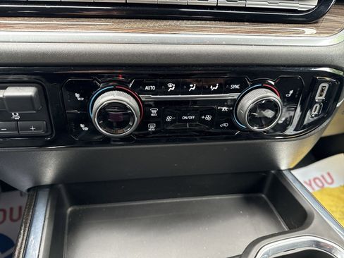 Used 2022 Chevrolet Silverado 1500 LT Trail Boss w/ LT Trail Boss Premium Package AWD/4WD image 21