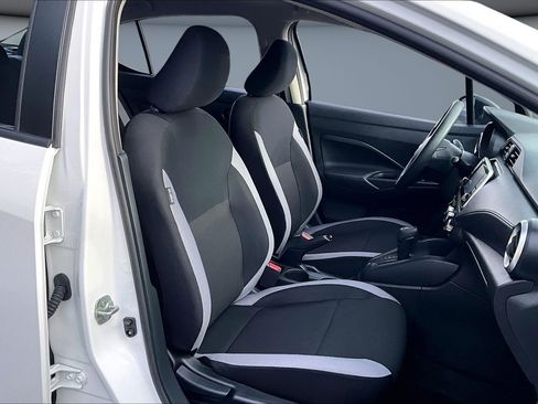 Used 2025 Nissan Versa S w/ Trunk Package image 27