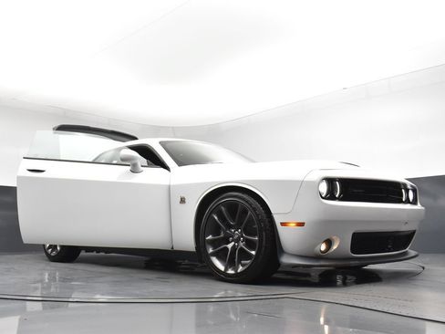 Used 2023 Dodge Challenger R/T Scat Pack w/ Plus Package RWD image 31
