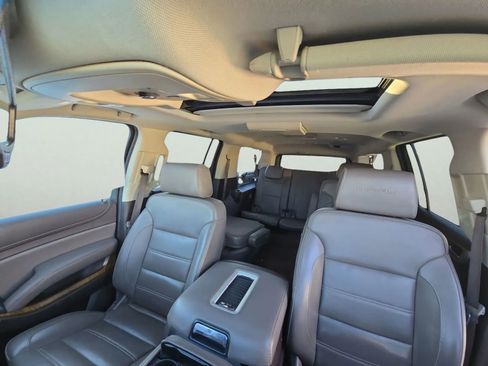 Used 2019 GMC Yukon XL Denali w/ Denali Ultimate Package image 16