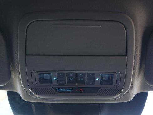 Used 2024 Ford Explorer Limited w/ Limited Technology Package image 23